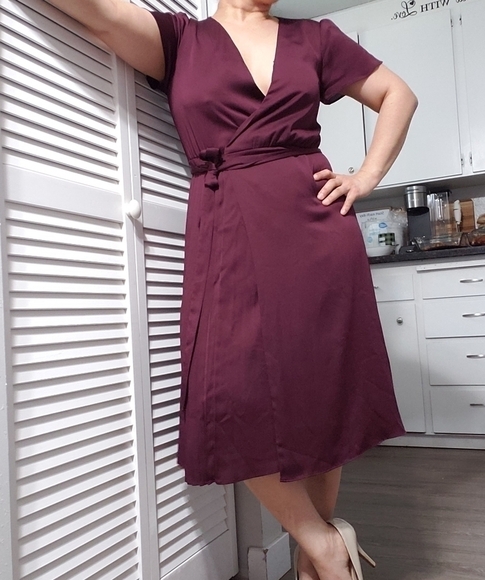 Nwt Banana Republic Wrap Dress, Size S - Picture 3 of 17